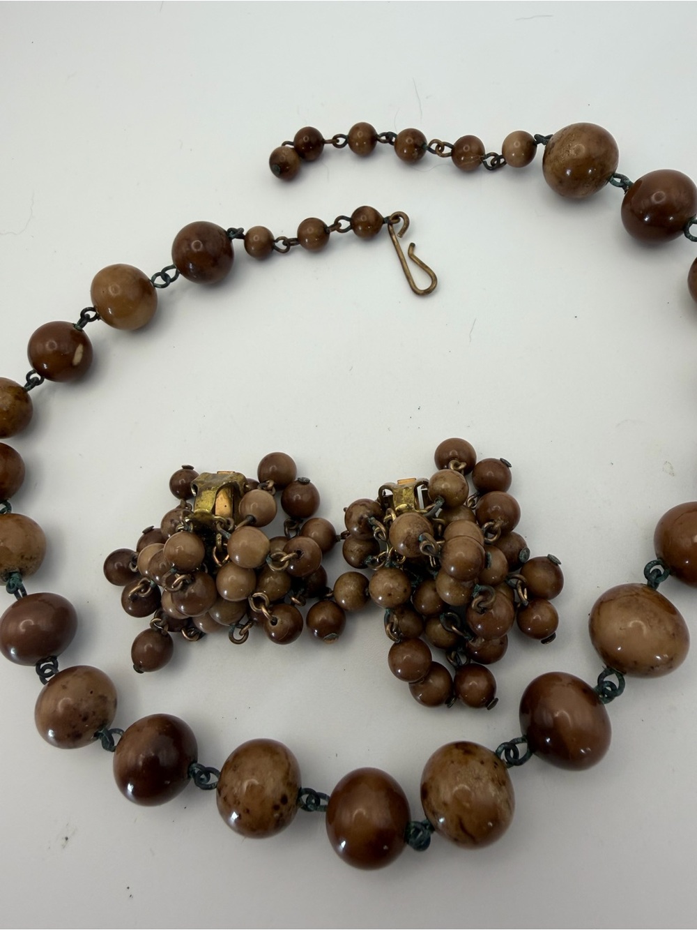 Mottled Brown Jasper Necklace & Grape Cluster Clip-On Earrings Set Vintage